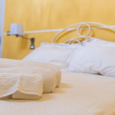A Casa Dei Miei Hotell San Pietro Vernotico Exteriör bild