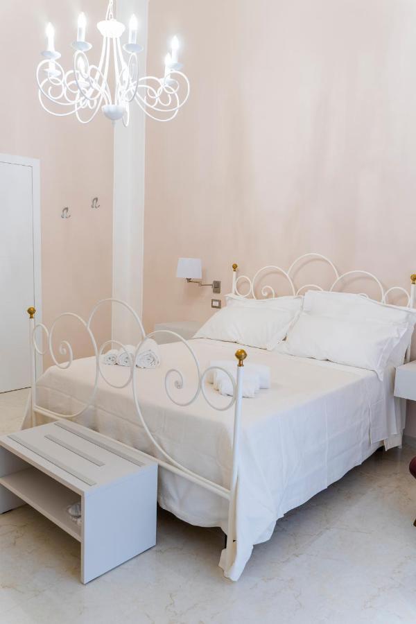 A Casa Dei Miei Hotell San Pietro Vernotico Exteriör bild