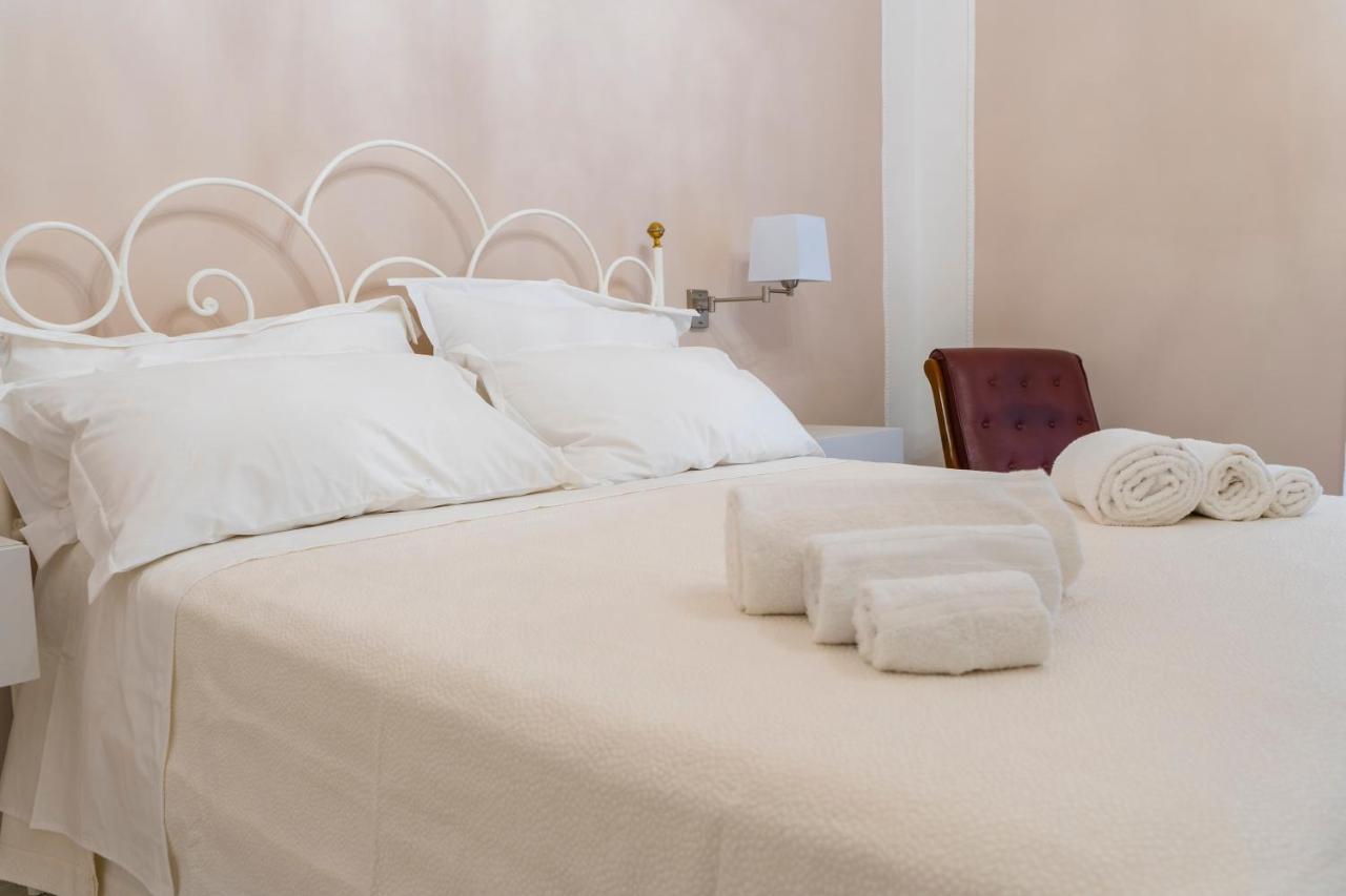 A Casa Dei Miei Hotell San Pietro Vernotico Exteriör bild