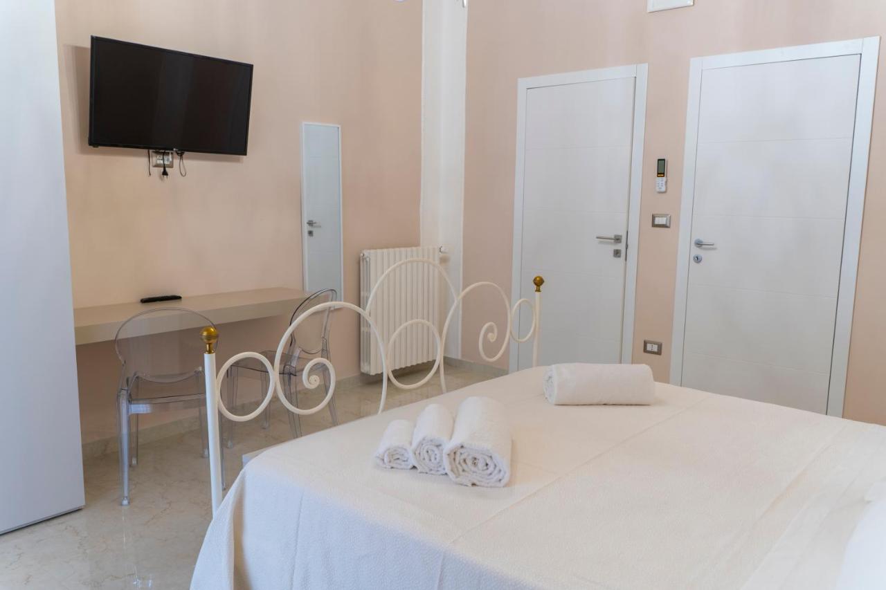 A Casa Dei Miei Hotell San Pietro Vernotico Exteriör bild