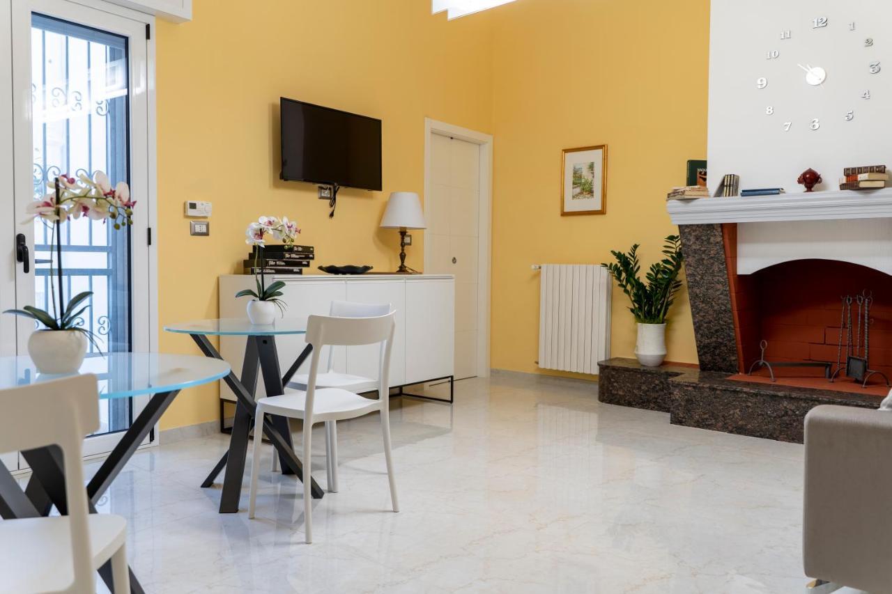 A Casa Dei Miei Hotell San Pietro Vernotico Exteriör bild